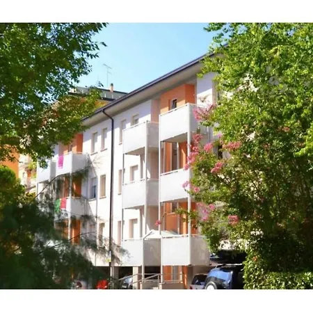 Cosy One Bedroom Flat Near The - Reserved Parking Space By Beahost *